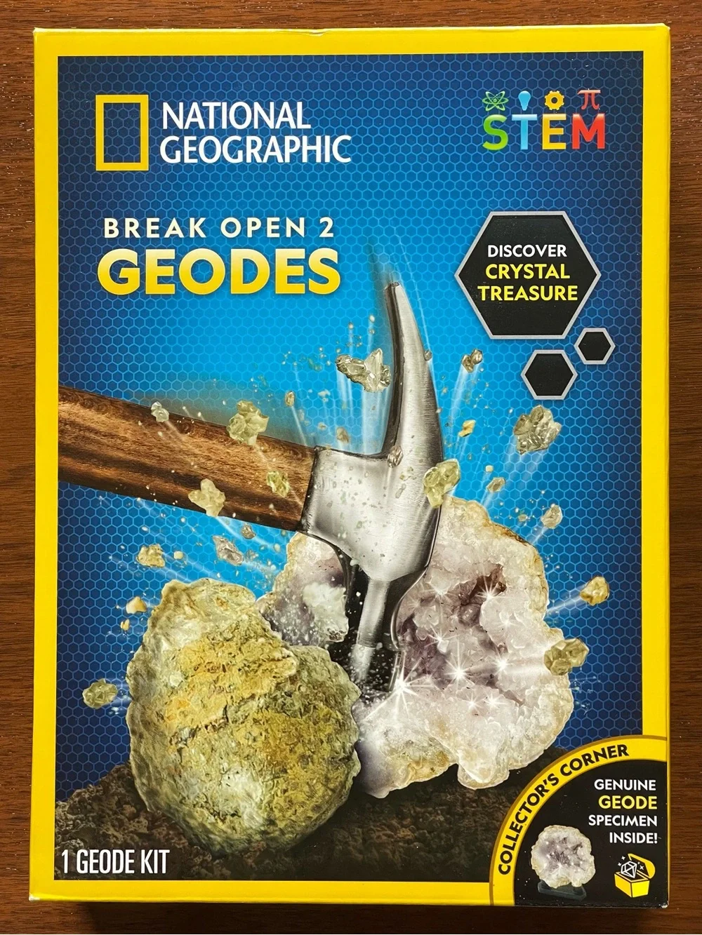 National Geographic break open 2 geodes stem activity age 8+ new in box